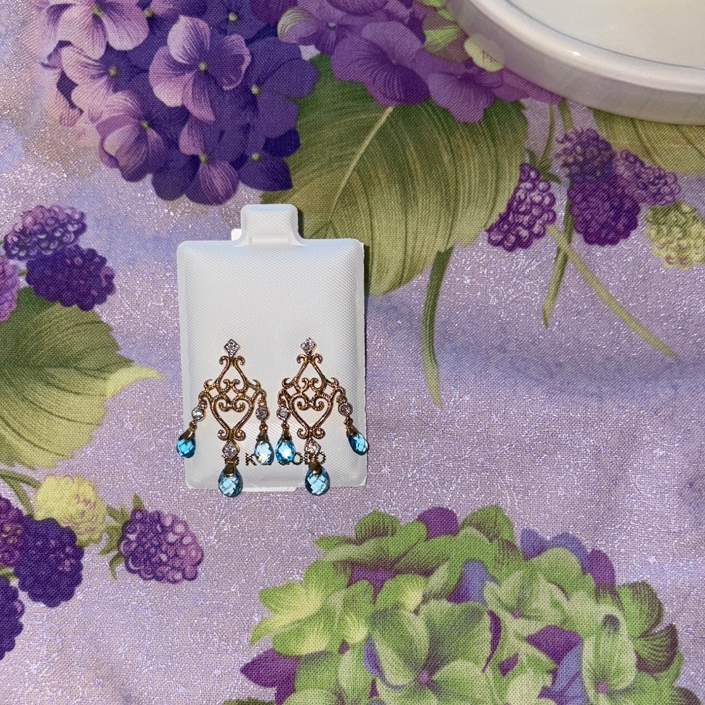 Elegant 10k Gold and Blue Topaz Dangle Earrings NWT